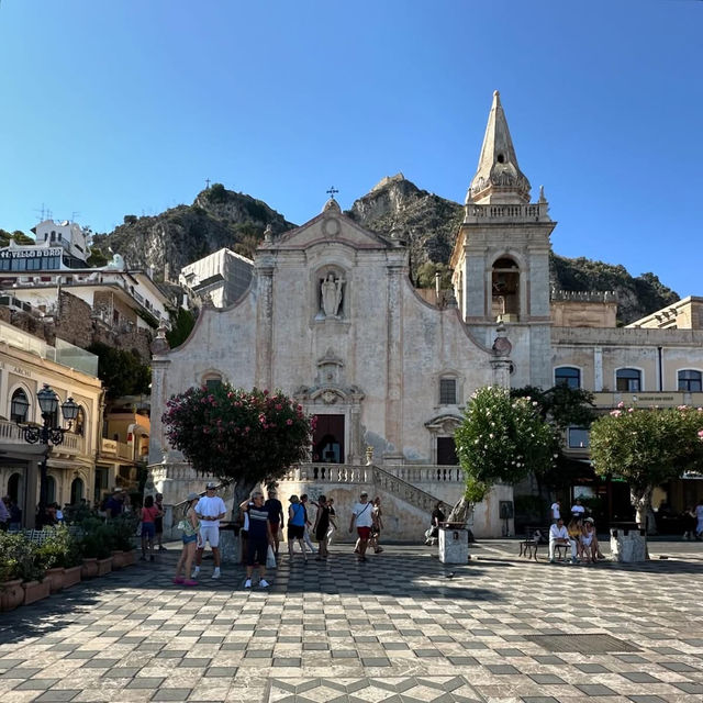🎭 Timeless Drama: A Spring Day at Teatro Antico di Taormina & Beyond! 🌿🌊