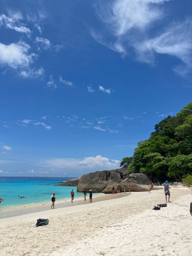 ทริปสิมิลัน 1 วัน – สวรรค์กลางทะเล อัญมณีแห่งอันดา