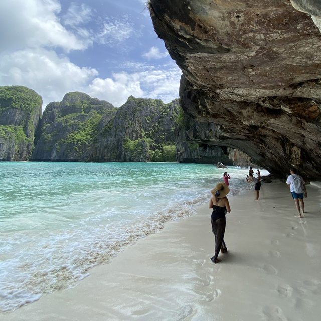 อ่าวมาหยา เกาะไผ่
