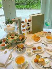 ☕ Elegant Moments: The Authors' Lounge Bangkok  🕊️📖