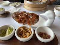 🦆 파르나스 호텔 웨이루 – 클래식과 품격이 살아있는 베이징덕 코스 🍽️✨