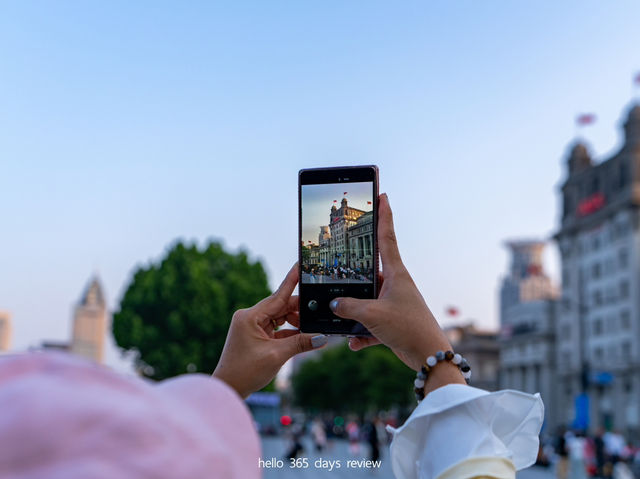 The Bund แลนด์มาร์กสุดไอคอนิกริมแม่น้ำหวงผู่