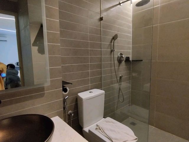 “Regatta Suites Kuching – Affordable Comfort Near the Heart of the City”