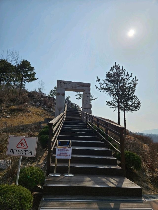 자연과 예술이 어우러진 멋진 공간에서편안한 산책과 감성 가득한 야외데이트를 즐길 수 있는곳
