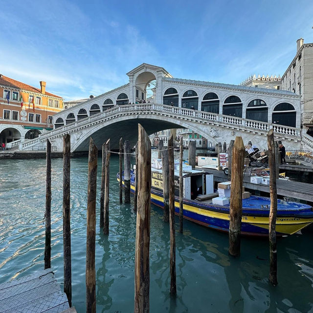 🌊 “Whispers on Water: A Morning in Venice”