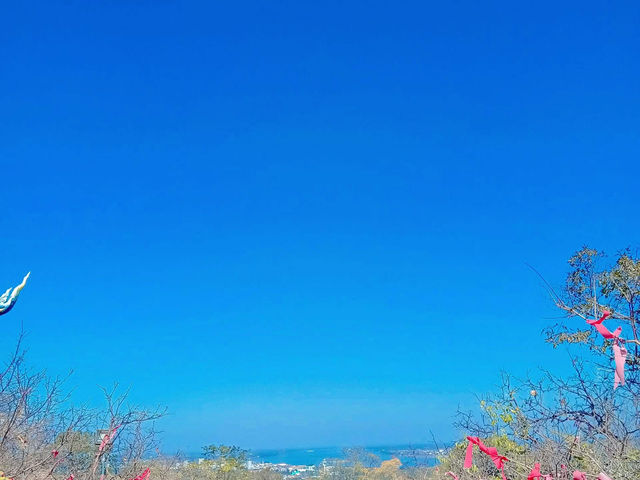 天空の大仏とメコン川の絶景に、心が静まるひとときを。
