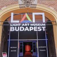 Budapest Light Art Museum: Get Ready for Amazing Photos! ✨📸