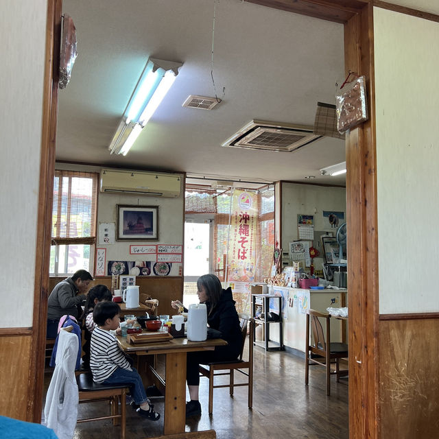 🍜藏身鄉間的沖繩味道！島そば的溫暖一餐