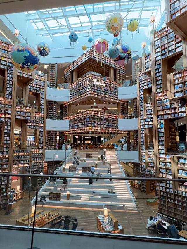Most Stunning Library Experience
