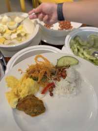 A Balanced Breakfast Buffet Experience at Hotel Granada Bukit Indah