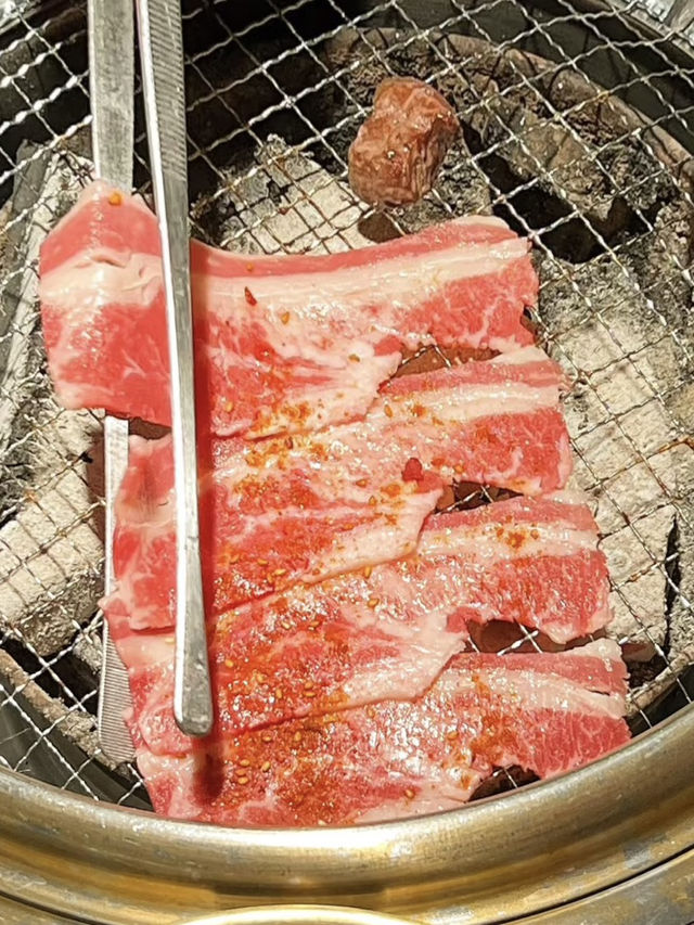 高端烤肉店肉質果然不一樣 💕 日式庭院! 萬勝燒肉酒場