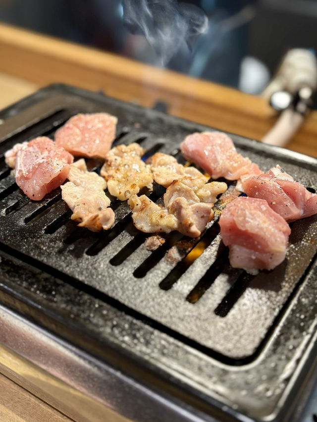 【大阪・心斎橋】鶏料理専門の居酒屋「手羽トロ唐揚げと鶏焼き肉 愛之助 心斎橋店」