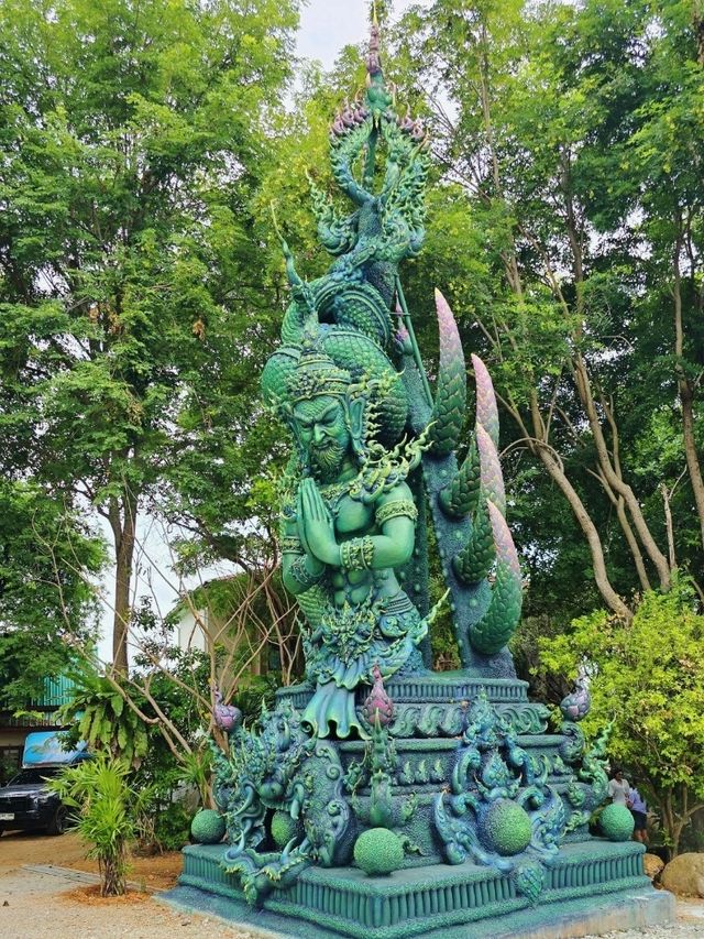 สำนักสงฆ์เขาพระครู วัดอยู่บนยอดเขาศรีราชา ชลบุรี