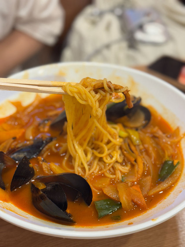 구룡포 해산물 짬뽕 맛집으로 알려진 ‘짬홍’