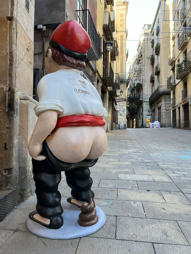 Barcelona: A Colorful City Full of Life and Art