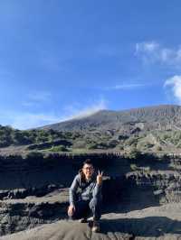 🌋 Mount Ijen, Indonesia – Chasing the Blue Fire in the Heart of East Java 🌋