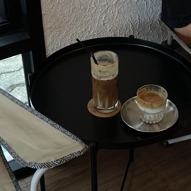 🪶 Hide and Sip Coffee 