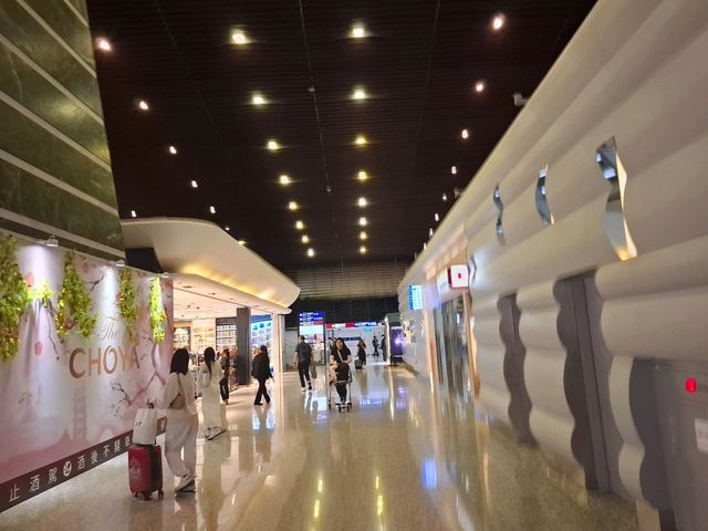 桃園國際機場第一航廈｜出國旅人的第一站