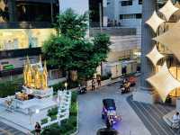 夜幕下的鑽石幻境 ， LV The Place Bangkok 的藝術饗宴。