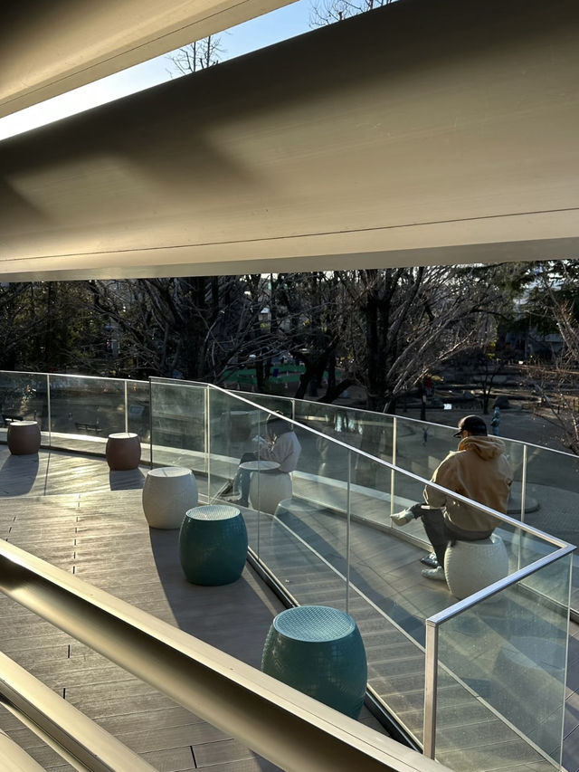 Itabashi Central Library – Tokyo’s Parkside Knowledge Oasis  