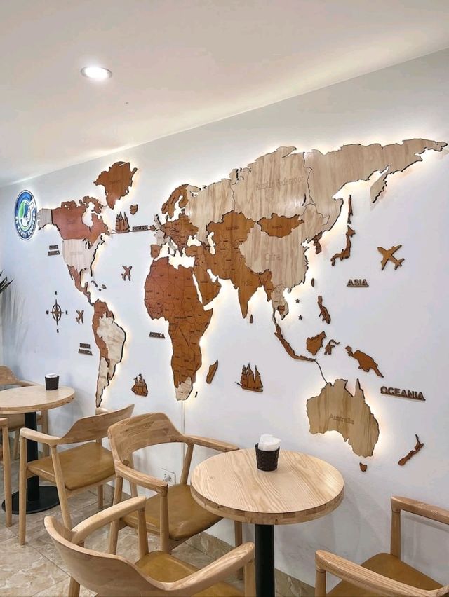 EE Earth Coffee & Bakery