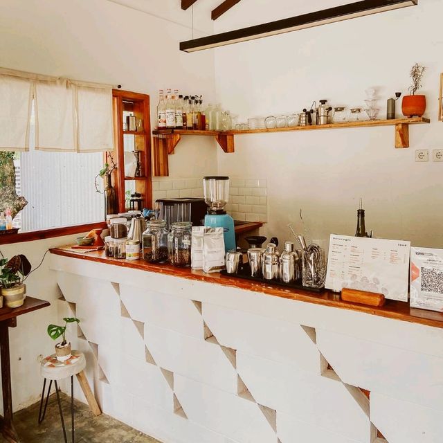 •JAPANESE COFFEESHOP, IN A SMALL TOWN •