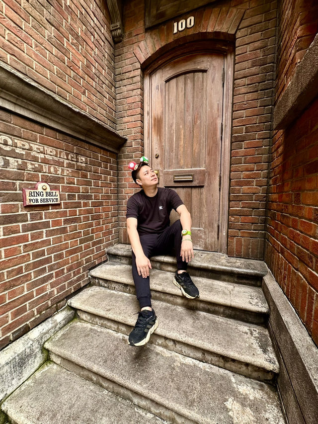 Lost in the World of Universal Studio Japan