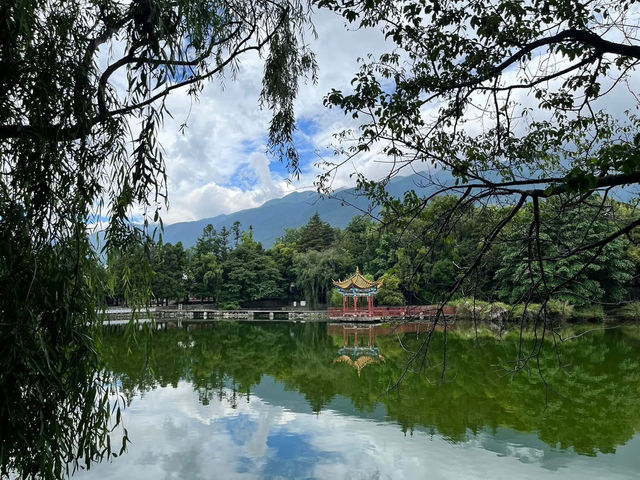 📸 Hidden Gem in Dali – Three Pagodas Reflection Park (三塔倒影公园)