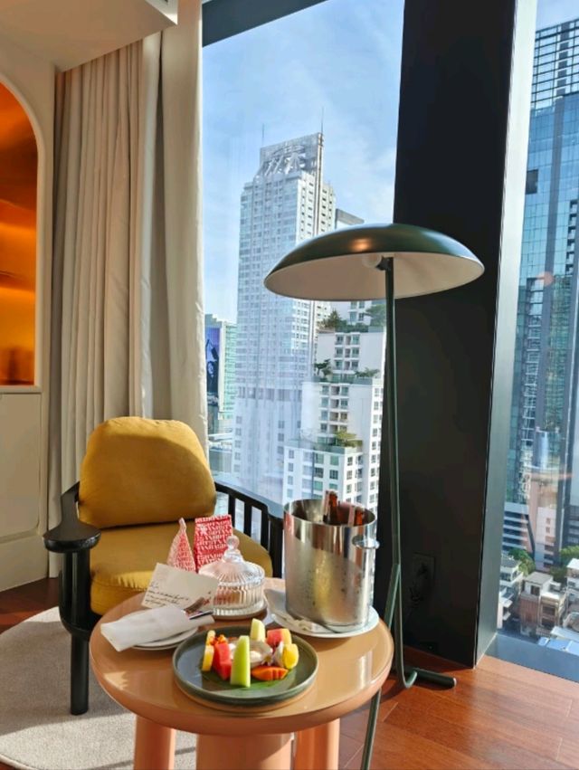The Standard, Bangkok Mahanakhon 