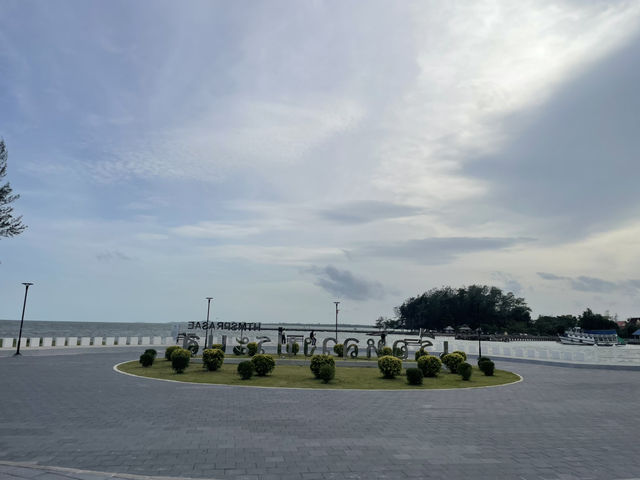 อนุสรณ์เรือรบ