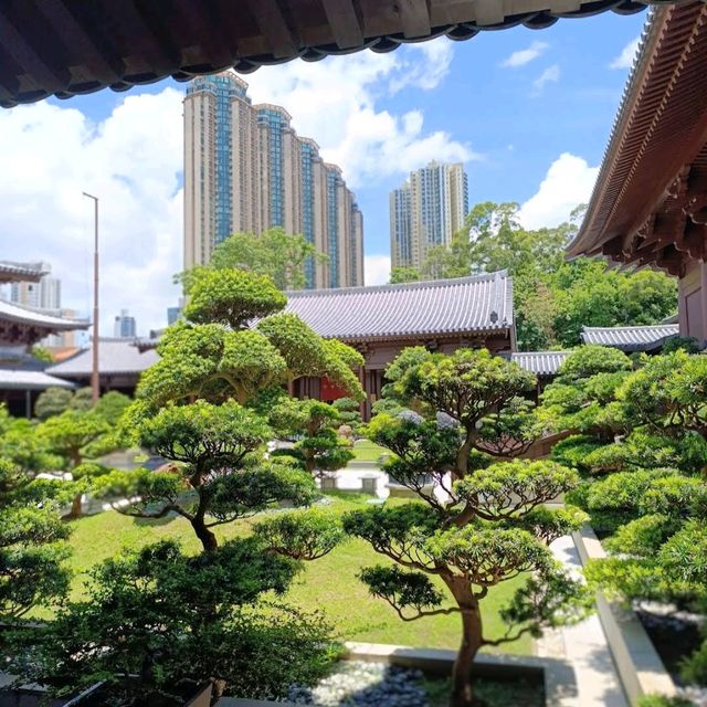 Chi Lin Nunnery & Nan Lian Garden (Diamond Hill)