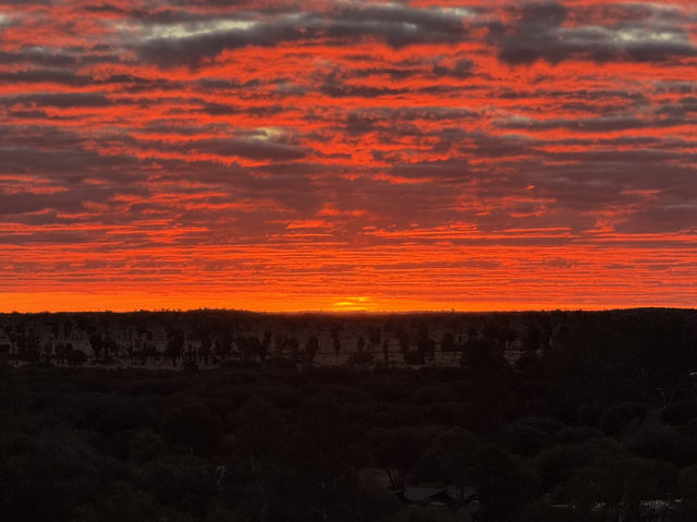 Focusing on the Awe of Sunrise/Sunset