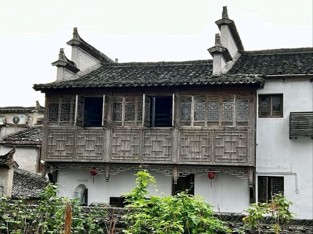 Time Travel Vibes in Hongcun Old Town