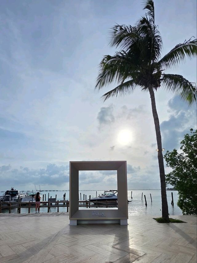 Sun, Sand, and Pure Sea on the Caribbean Coast 