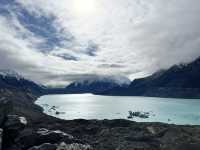 《雪山腳下的湛藍驚嘆：Tasman Glacier Track》 🏔💧