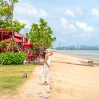 ที่พักสุดหรูริมหาดนาจอมเทียน สระฯลอยฟ้าสวยปัง 🏖️