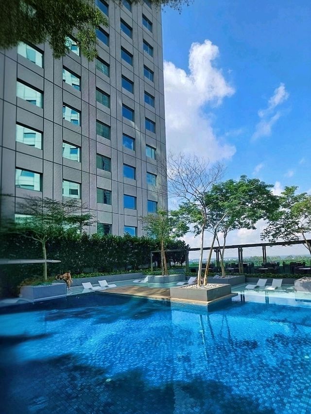 Seamless Business Stay with Comfort and Convenience at DoubleTree by Hilton JB. Seamless Business Stay with Comfort and Convenience at DoubleTree by Hilton JB.
