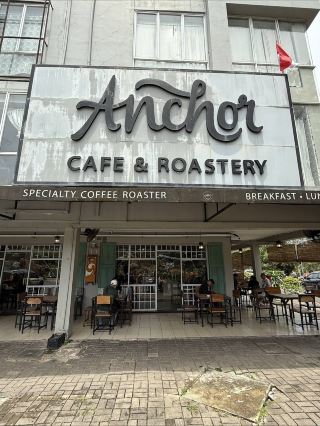 Anchor Cafe & Roastery, Kenyamanan Selatan dengan Minuman Spesial