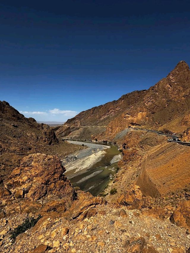 Exploring the Scenic Mid Atlas Mountains Exploring the Scenic Mid Atlas Mountains