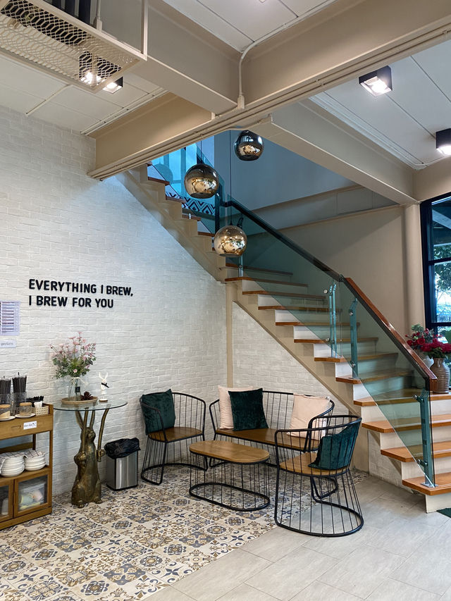 คาเฟ่ในปั้มน้ำมันจันทบุรี Station ES Cafe ☕️