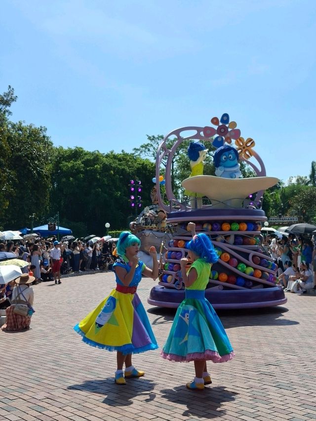โชว์ใหม่และพาเหรดสุดอลัง ที่Hong Kong Disneyland