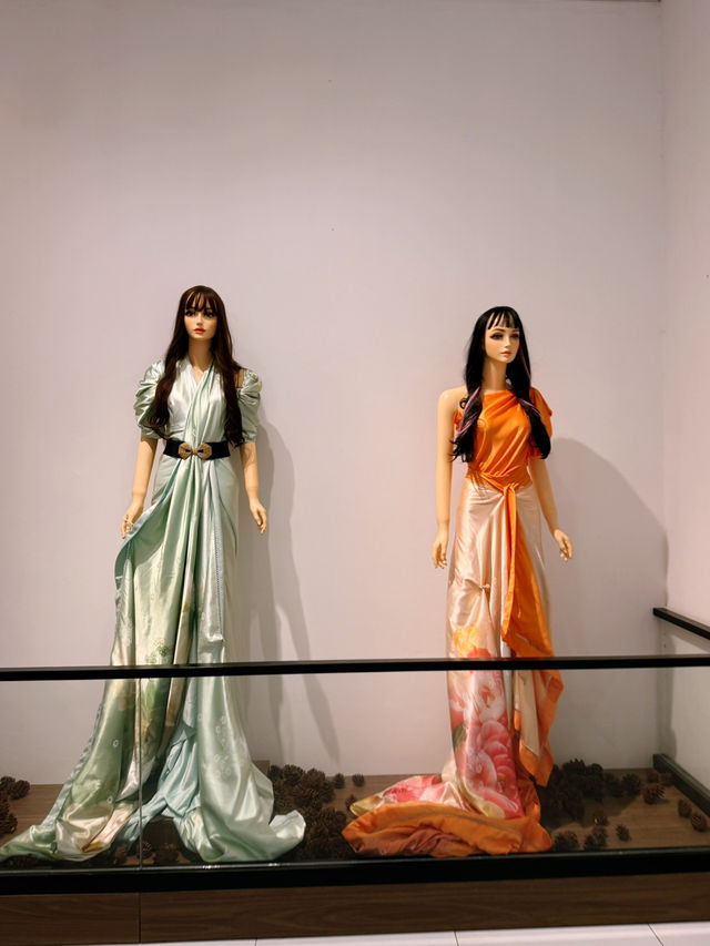 Exploring Silk Lane Magic✨ Exploring Silk Lane Magic✨