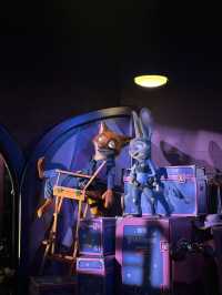 入園瞬間樂園氛圍滿分🥰