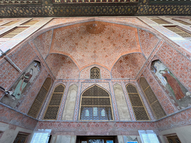 🕌青の芸術が広がる古都をめぐる｜イスファハーン観光