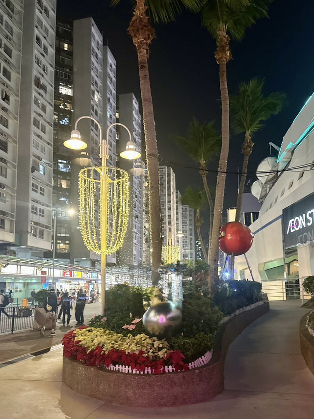 Where Concrete Hulls Sail into City Dreams: The Whampoa Pulse Where Concrete Hulls Sail into City Dreams: The Whampoa Pulse