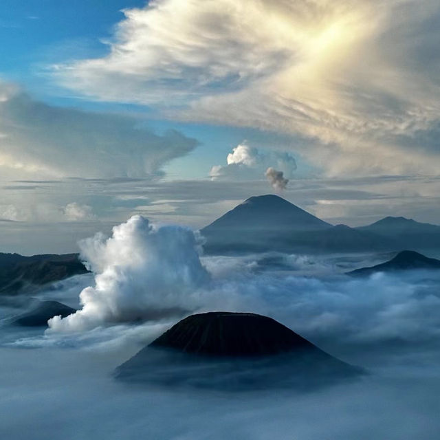 Bromo volcano 🌋 sightseeing and Hiking.