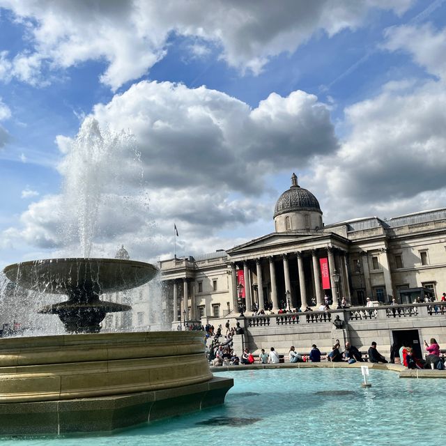 Travel Trafalgar Square