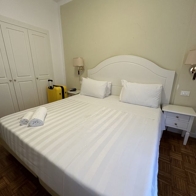 Hotel within walking distance of Pisa 