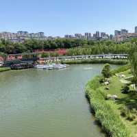 Qujiang Pool Park