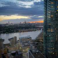 Sunset room with a view! Novotel London🌆